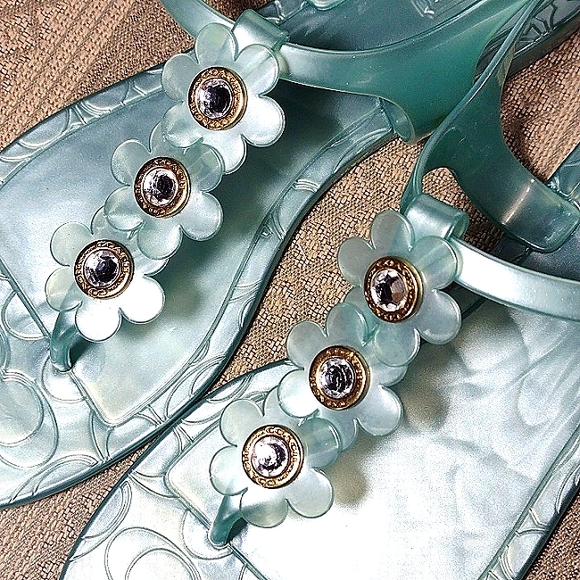 Coach Paisley Jelly Sandals with floral detail - Picture 3 of 13